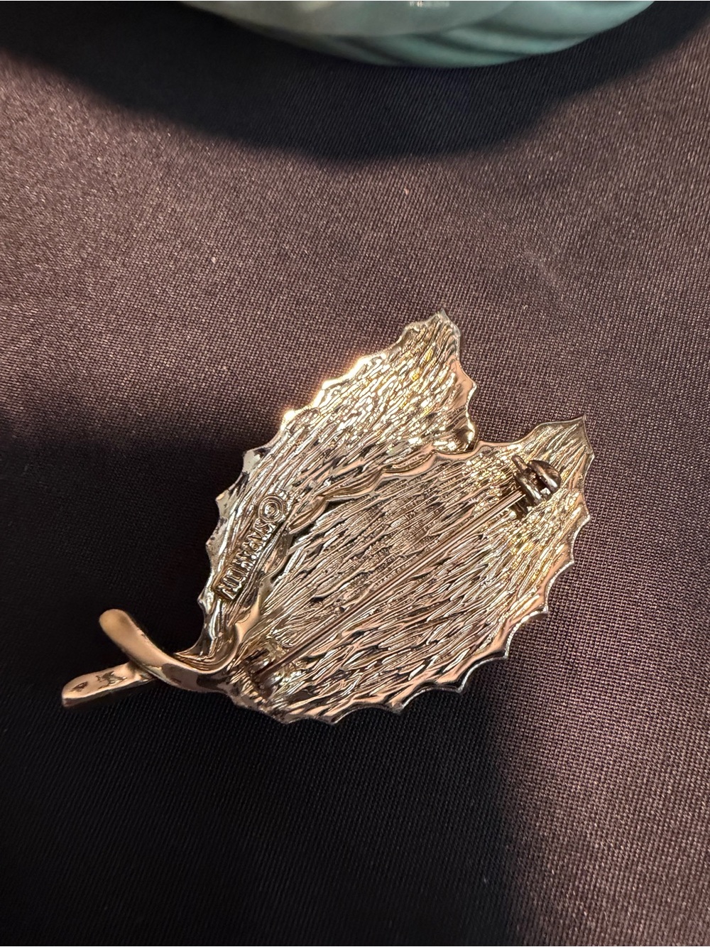 Sarah Coventry Vintage “Wooded Beauty”, Stamped. Gold-Tone Brown Leaf Brooch. - Picture 4 of 5